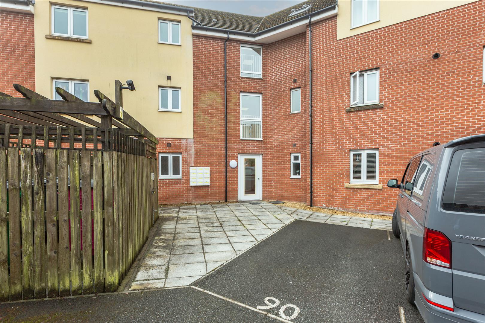 New Cut Road, Swansea, SA1 2DL